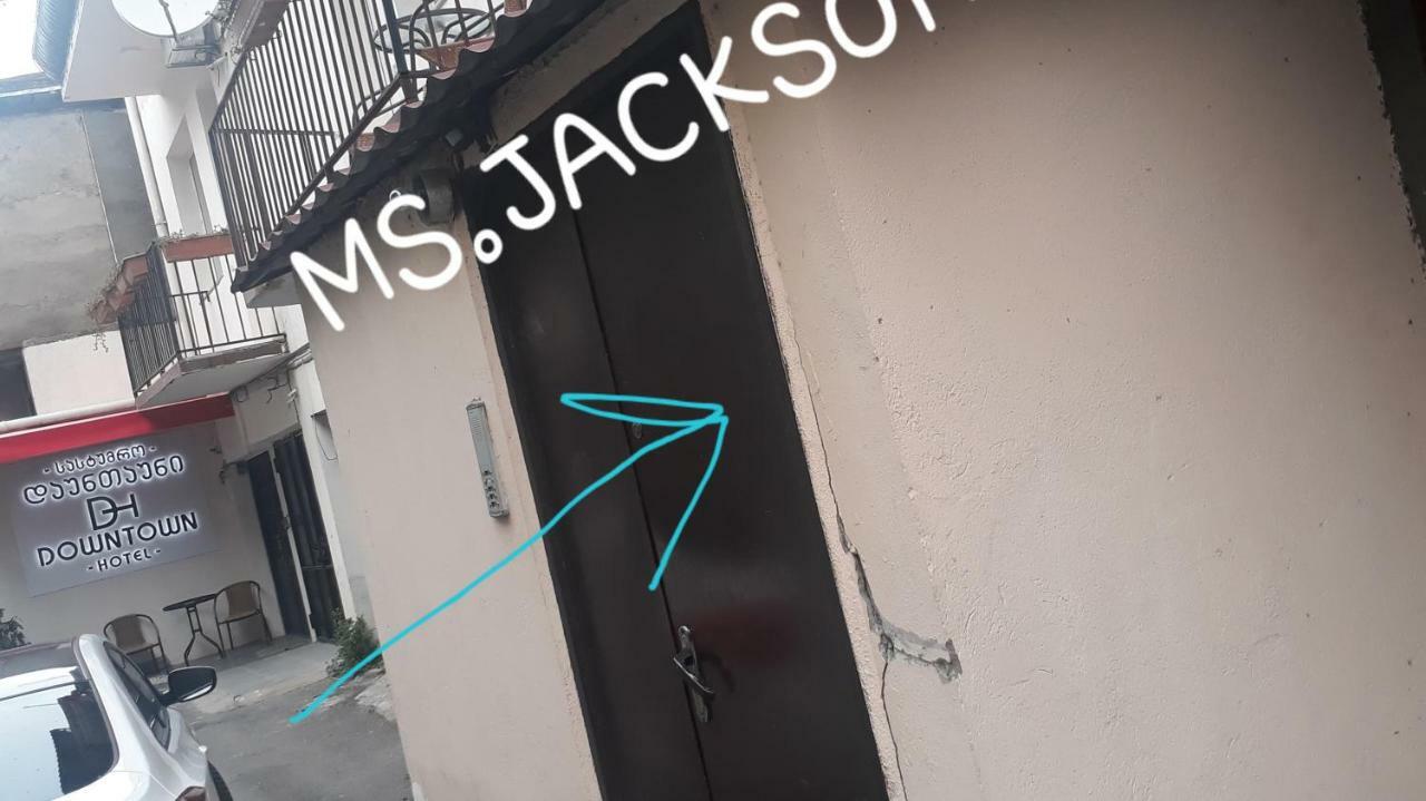 Хостел Ms. Jackson Тбилиси Экстерьер фото